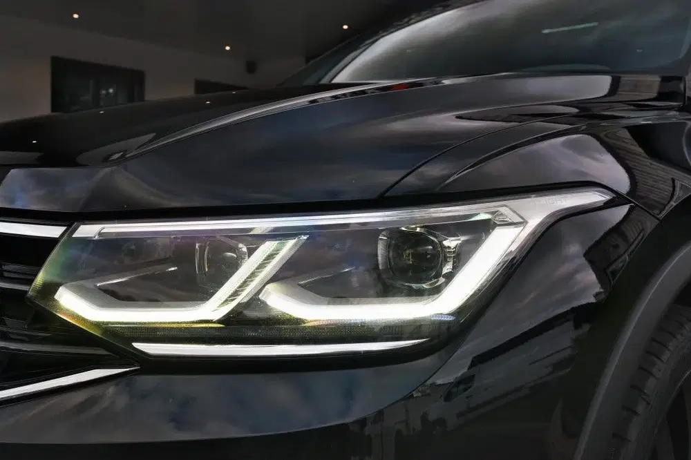 Volkswagen Tiguan 2.0 TSI R-Line 4Motion Pano uit 2022, foto 5