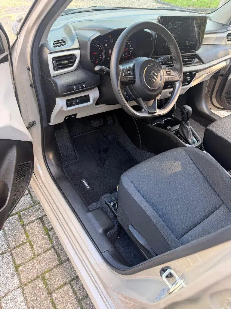 Suzuki Swift 1.2 Smart Hybrid 83pk CVT 2025 (Black Edit uit 2025, foto 15