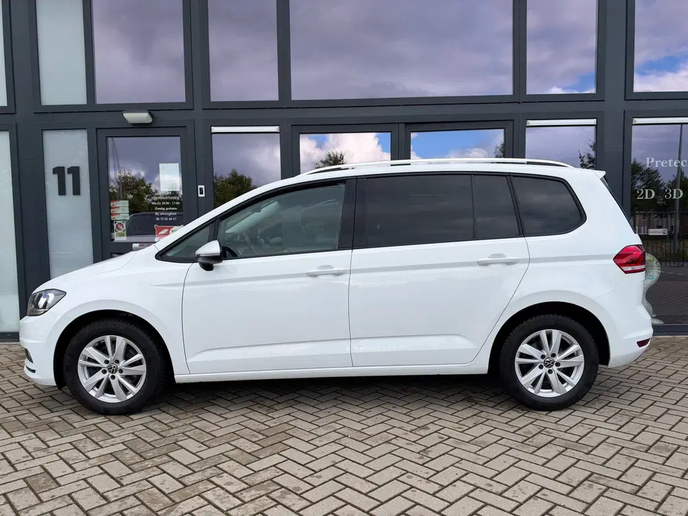 Volkswagen Touran 1.5 TSI uit 2023, foto 3