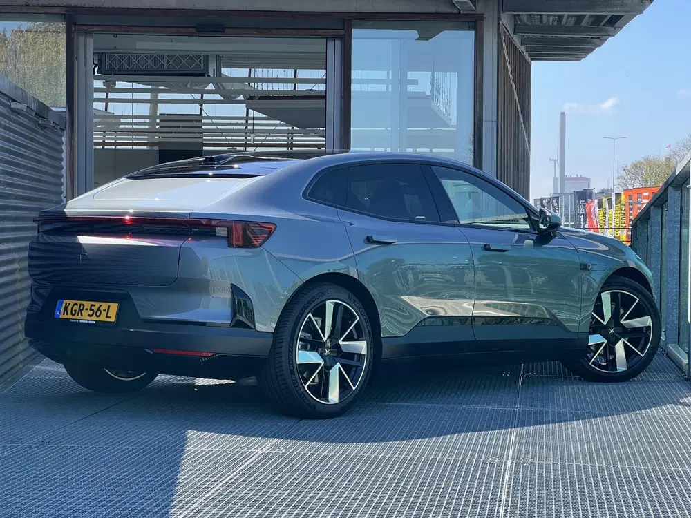 Polestar 4 Long Range Dual motor Prime 100 kWh uit 2026, foto 2