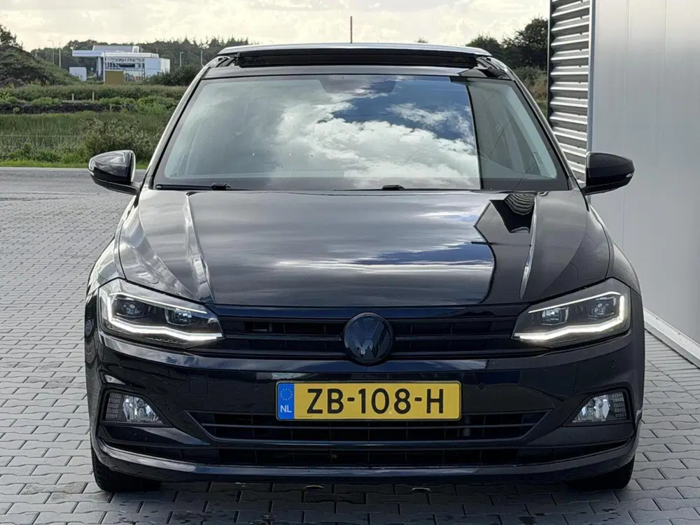 Volkswagen Polo 1.0 TSI uit 2019, foto 2