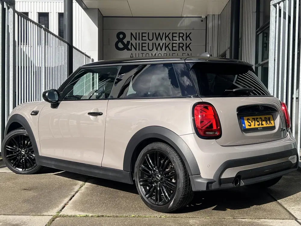 Mini Cooper 1.5 Cooper Camden Go Edition uit 2023, foto 4