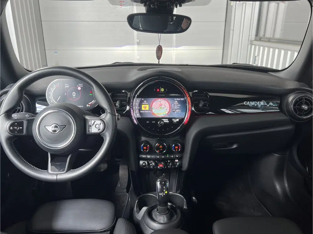Mini Cooper 1.5 Cooper Camden Go Edition uit 2023, foto 9