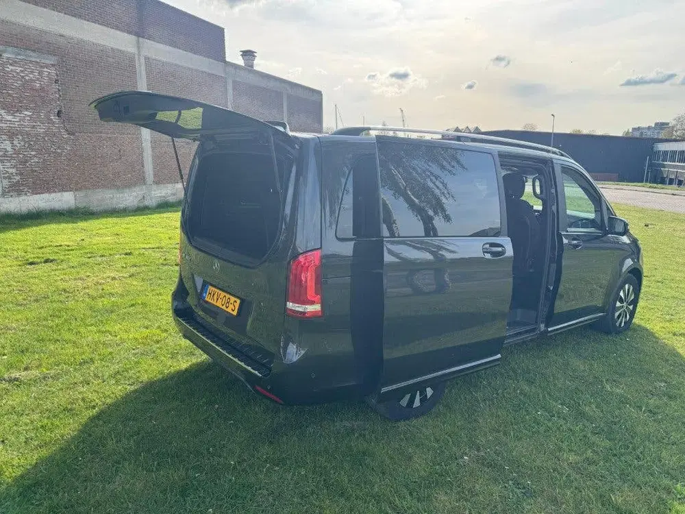 Mercedes-Benz EQV 300 L2 204pk 2020 Grijs uit 2020, foto 10