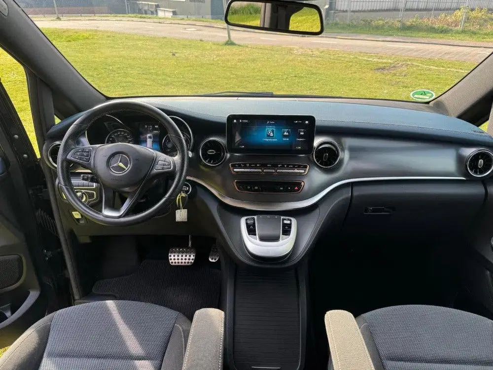 Mercedes-Benz EQV 300 L2 204pk 2020 Grijs uit 2020, foto 12