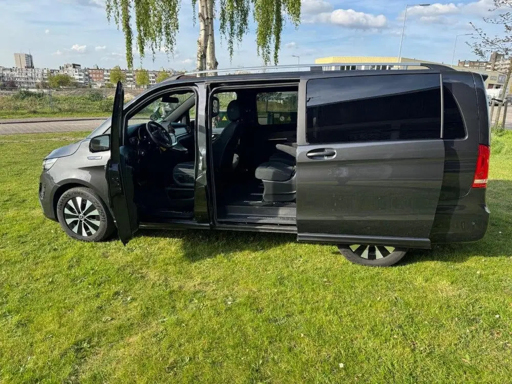 Mercedes-Benz EQV 300 L2 204pk 2020 Grijs uit 2020, foto 7