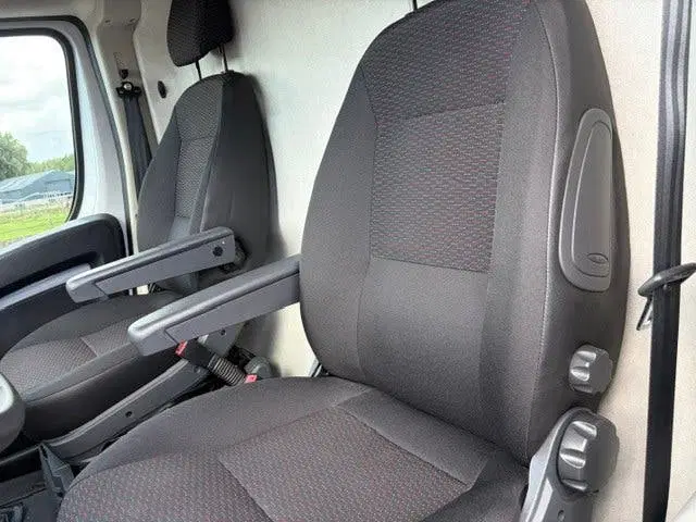 Opel Movano 2.2D 140 Zwaar L4H2 Edition 140 PK Euro6 uit 2024, foto 5