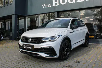 Volkswagen Tiguan 1.5 TSI R-Line Business+ PANO HUD LEER 360 uit 2023
