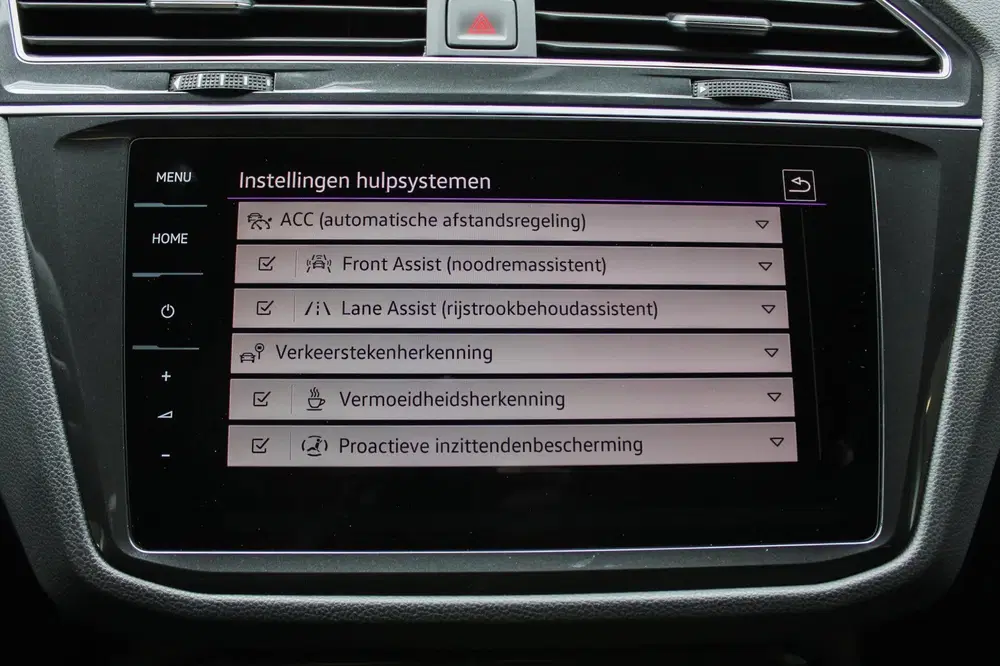 Volkswagen Tiguan 1.5 TSI R-Line Business+ PANO HUD LEER 360 uit 2023, foto 12
