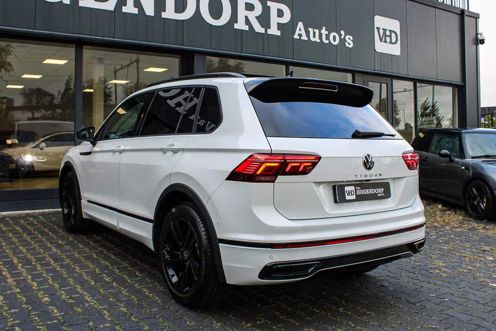 Volkswagen Tiguan 1.5 TSI R-Line Business+ PANO HUD LEER 360 uit 2023, foto 7