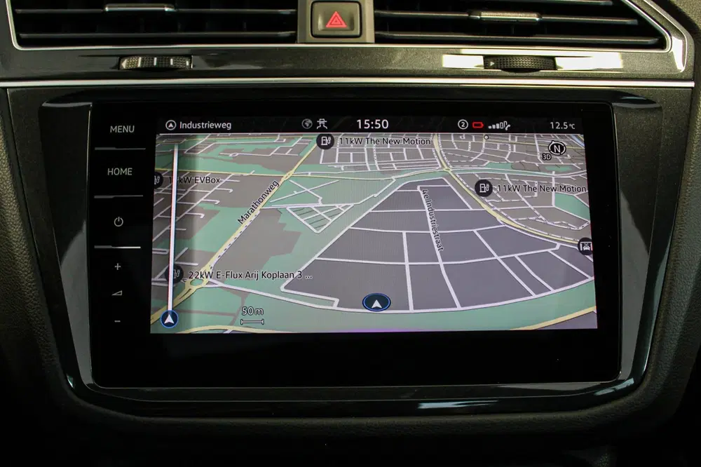 Volkswagen Tiguan 1.5 TSI R-Line Business+ PANO HUD LEER 360 uit 2023, foto 9