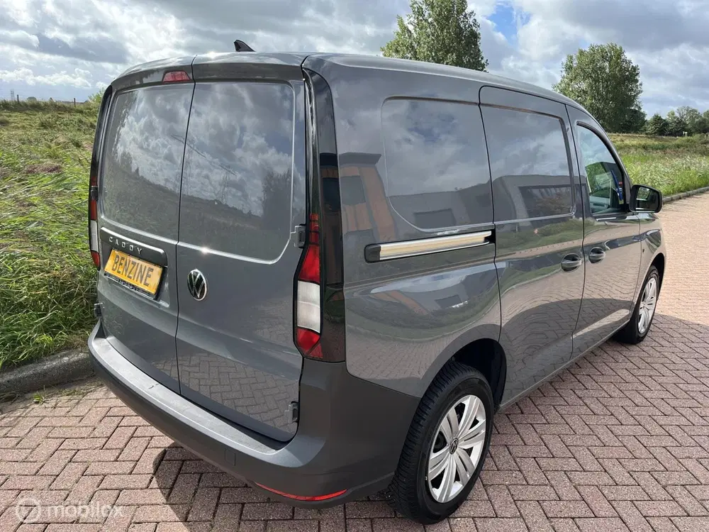 Volkswagen Caddy 1.5 TSI Automaat uit 2021, foto 3