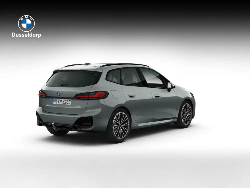 BMW 2-serie Active Tourer 230e xDrive M Sport uit 2026, foto 2