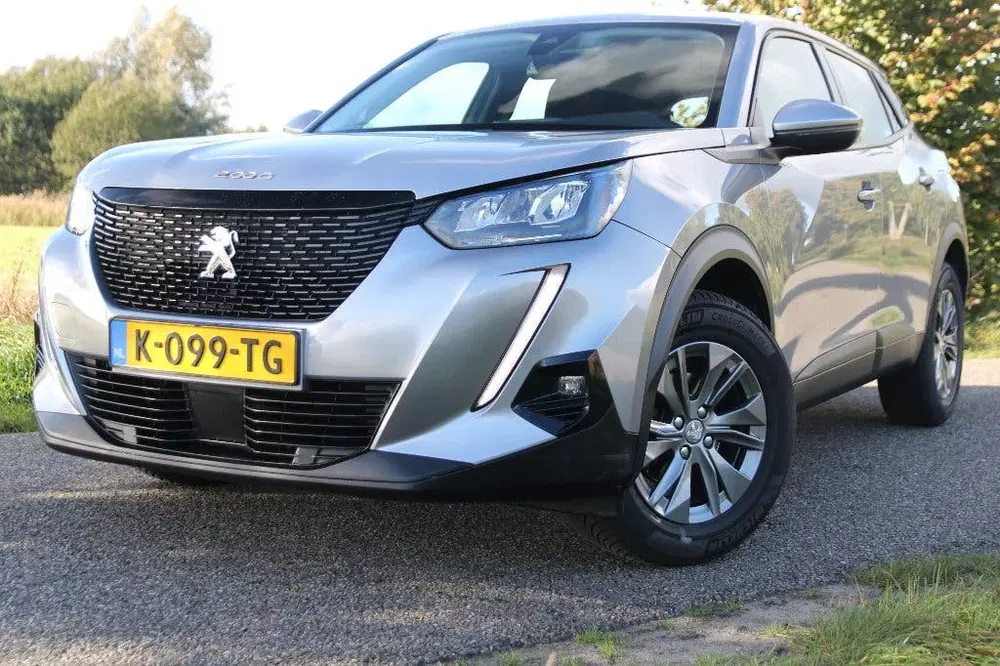 Peugeot 2008 1.2 PureTech 130 PK Allure uit 2020
