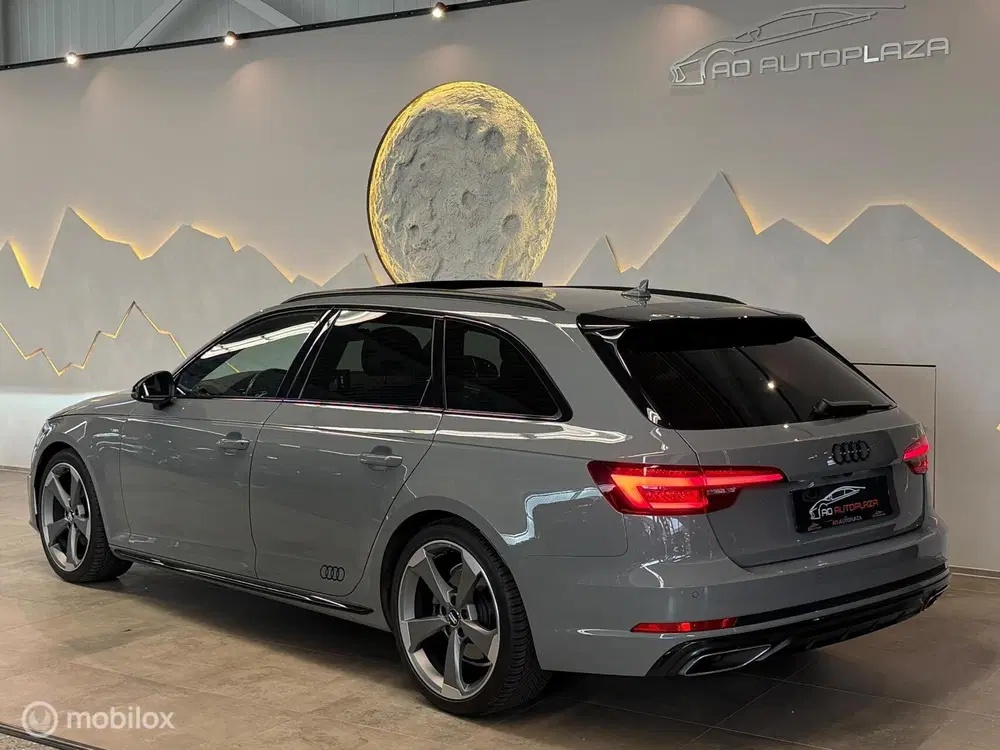 Audi A4 40 TFSI Sport 3x S line edition Panorama uit 2019, foto 7