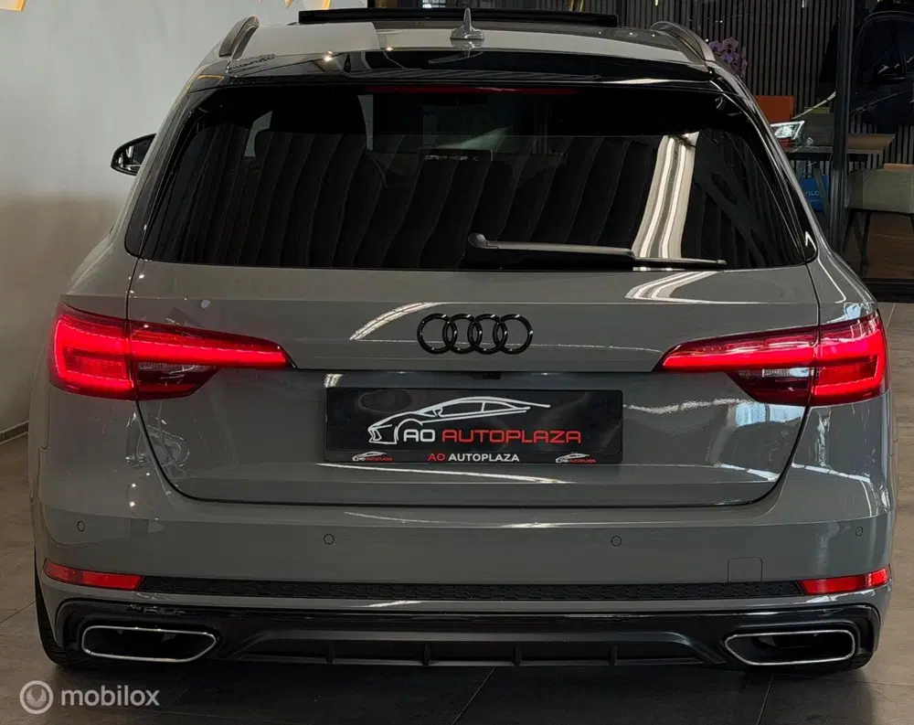 Audi A4 40 TFSI Sport 3x S line edition Panorama uit 2019, foto 9