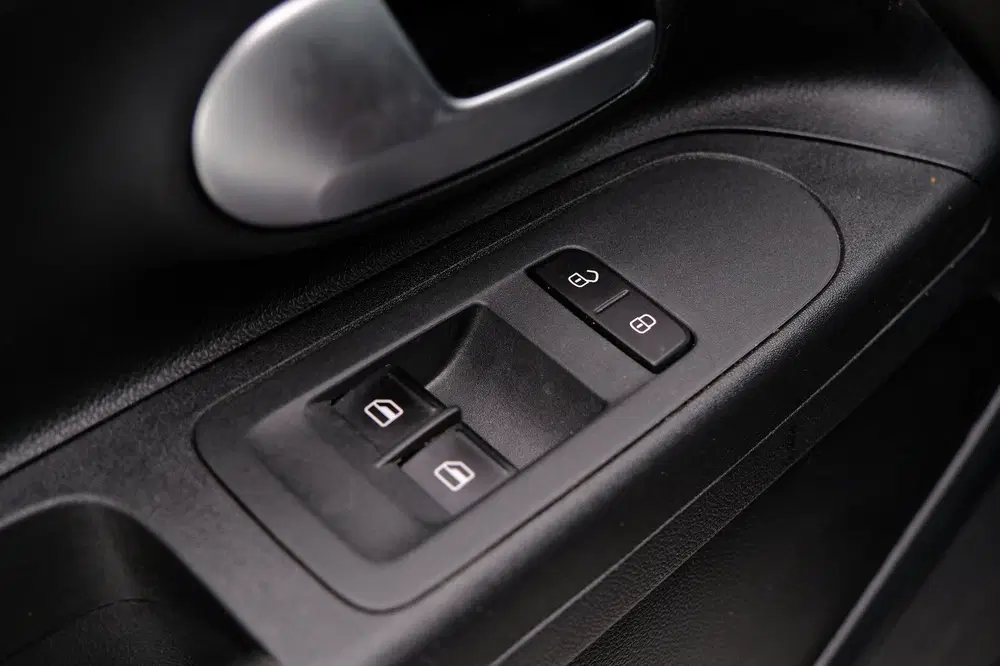 SEAT Mii 1.0 FR-Line 5-drs LMV uit 2019, foto 14