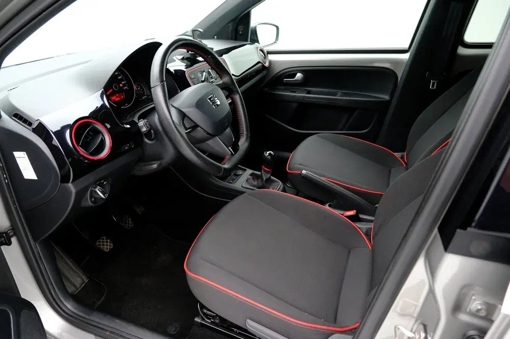 SEAT Mii 1.0 FR-Line 5-drs LMV uit 2019, foto 2