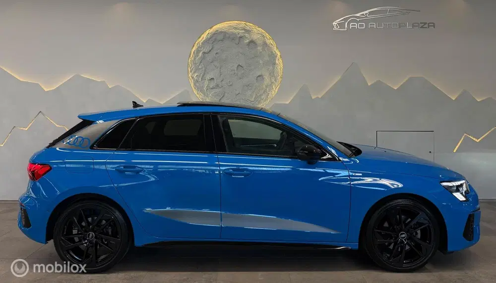 Audi A3 35 TFSI 3x S-line Panorama uit 2023, foto 11