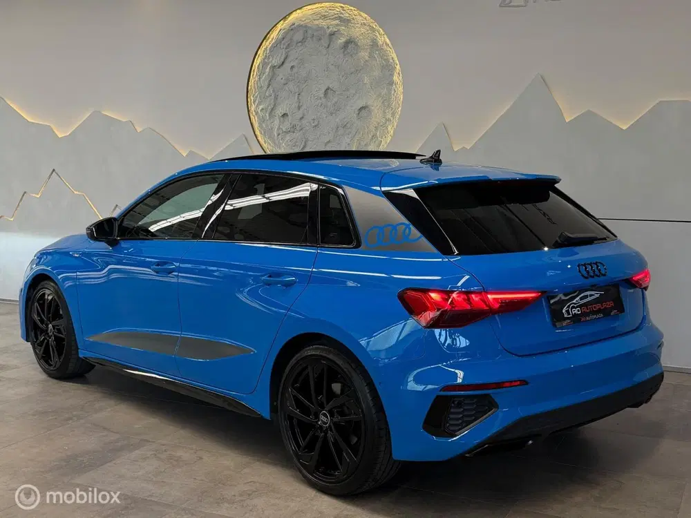 Audi A3 35 TFSI 3x S-line Panorama uit 2023, foto 7