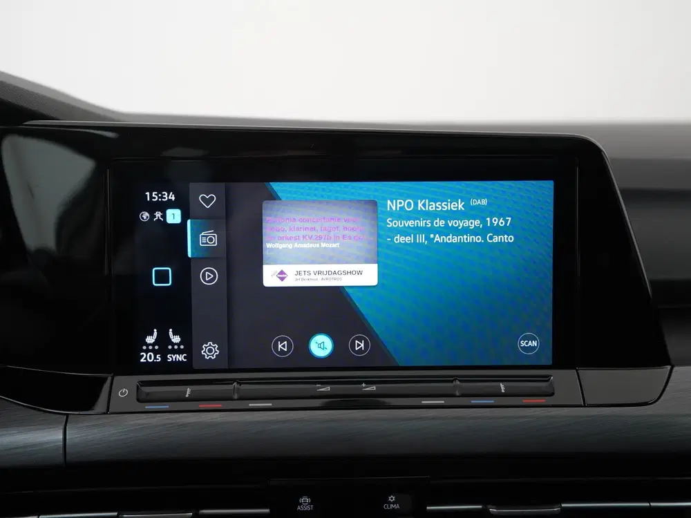 Volkswagen Golf 2.0 TSI Style DSG uit 2022, foto 13