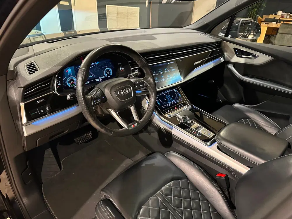 Audi Q7 55 TFSI e Quattro COMPETITION uit 2021, foto 13