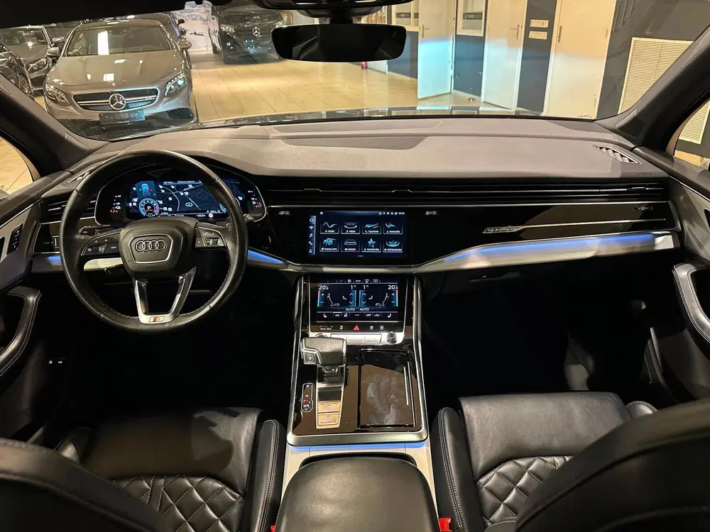 Audi Q7 55 TFSI e Quattro COMPETITION uit 2021, foto 14