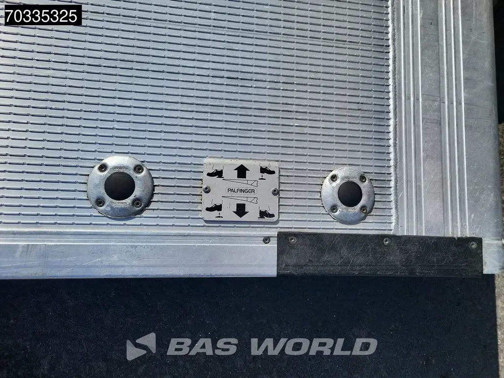 Iveco Daily 3.0L Automaat 1000KG Laadklep Dubbellucht uit 2023, foto 10