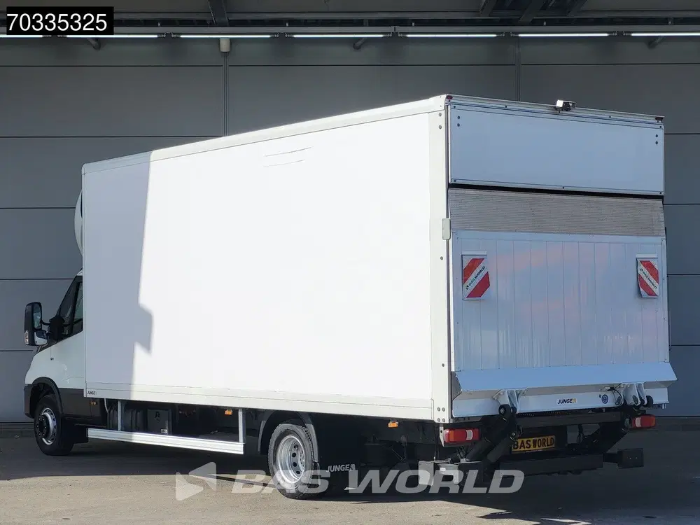 Iveco Daily 3.0L Automaat 1000KG Laadklep Dubbellucht uit 2023, foto 2