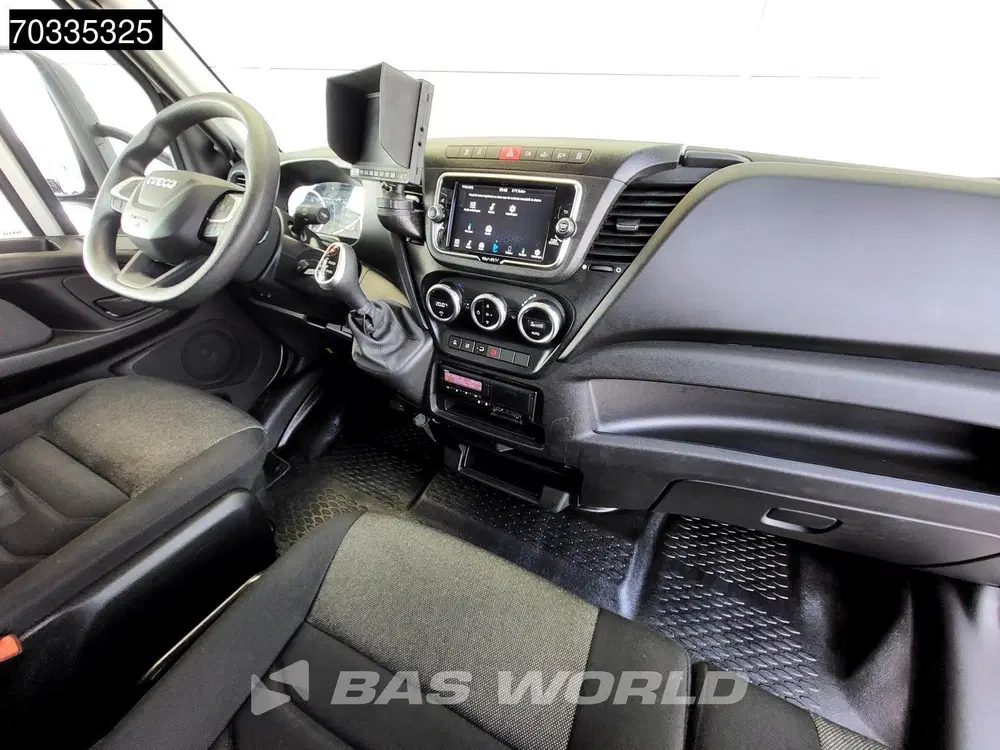 Iveco Daily 3.0L Automaat 1000KG Laadklep Dubbellucht uit 2023, foto 3