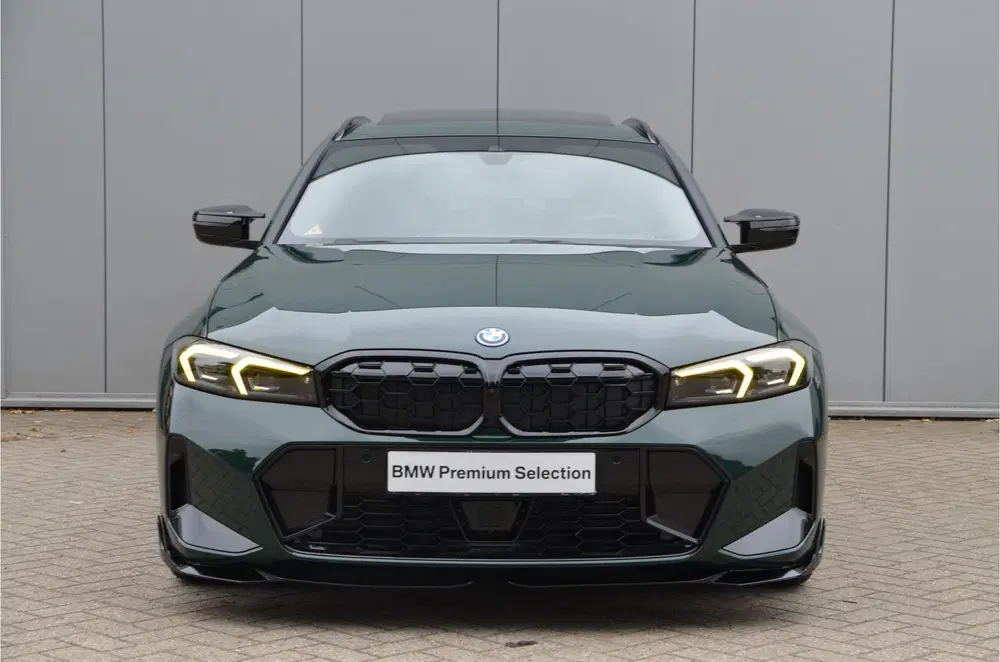 BMW 3-serie 330e M Sport Automaat uit 2026, foto 2