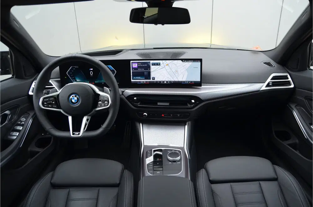 BMW 3-serie 330e M Sport Automaat uit 2026, foto 7