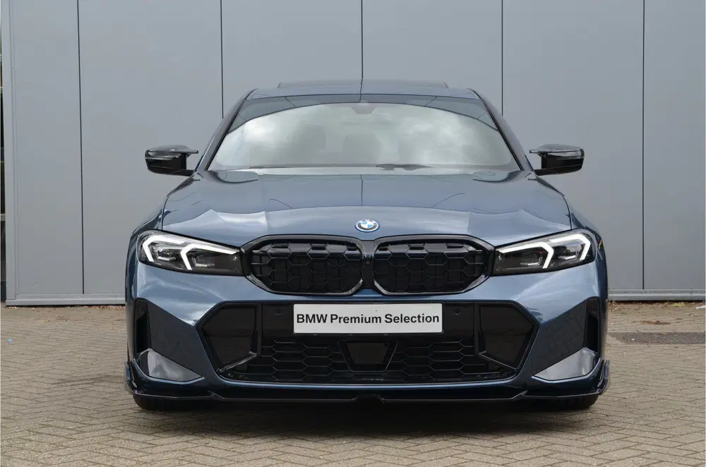 BMW 3-serie 330e M Sport Automaat uit 2026, foto 2