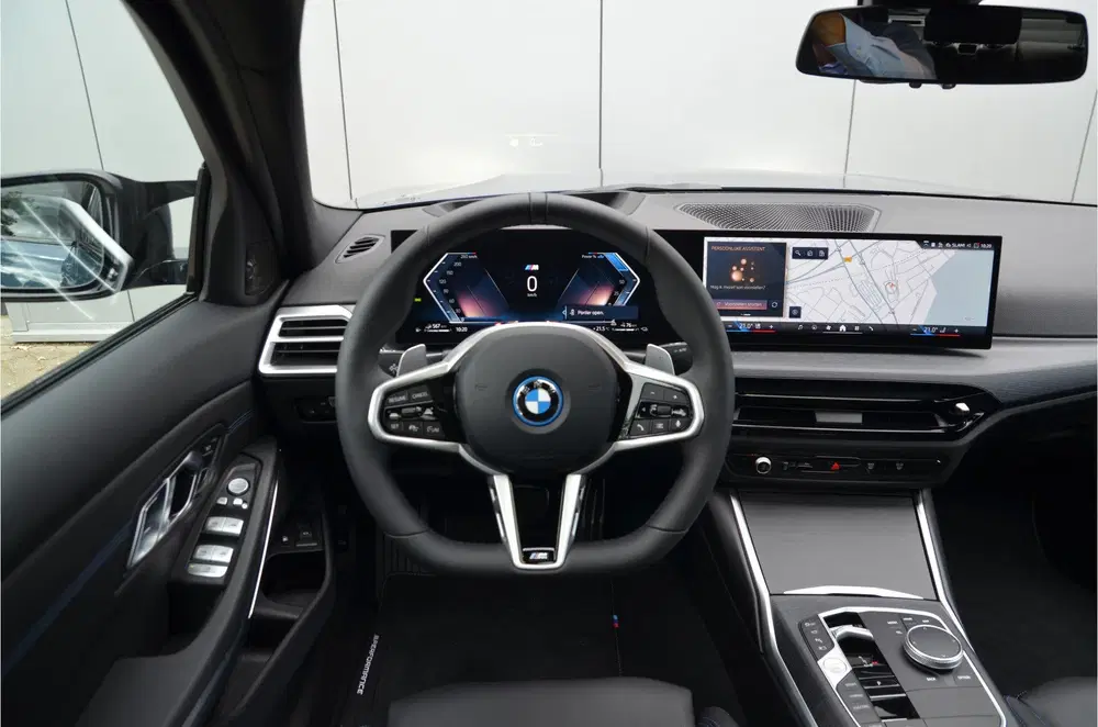 BMW 3-serie 330e M Sport Automaat uit 2026, foto 7