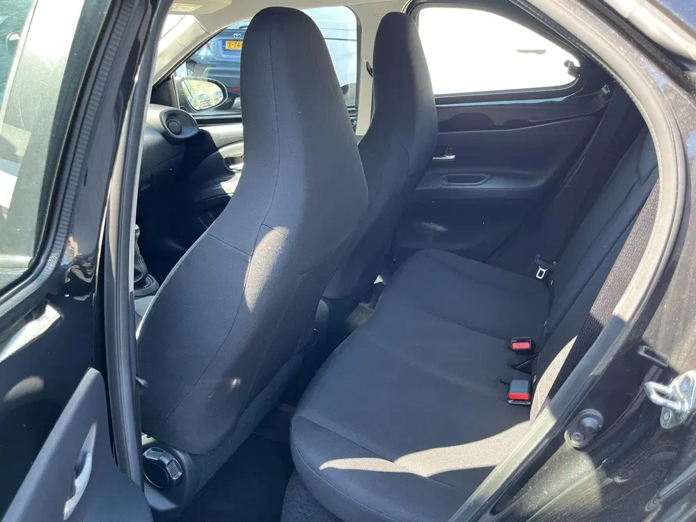 Toyota Aygo X 1.0 VVT-i MT Play SLECHTS 32.705KM uit 2024, foto 10