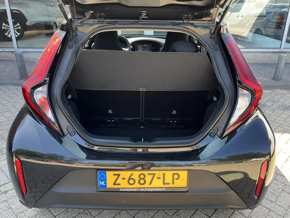 Toyota Aygo X 1.0 VVT-i MT Play SLECHTS 32.705KM uit 2024, foto 9
