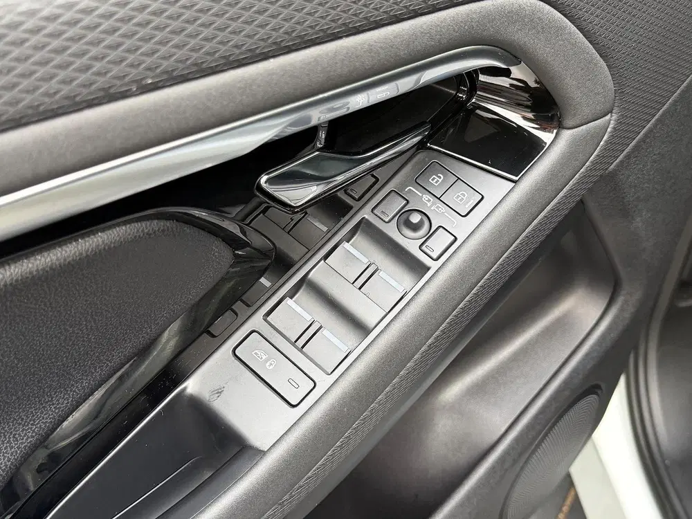 Land Rover Range Rover Evoque 1.5 P300e AWD R-Dynamic S BTW uit 2022, foto 7