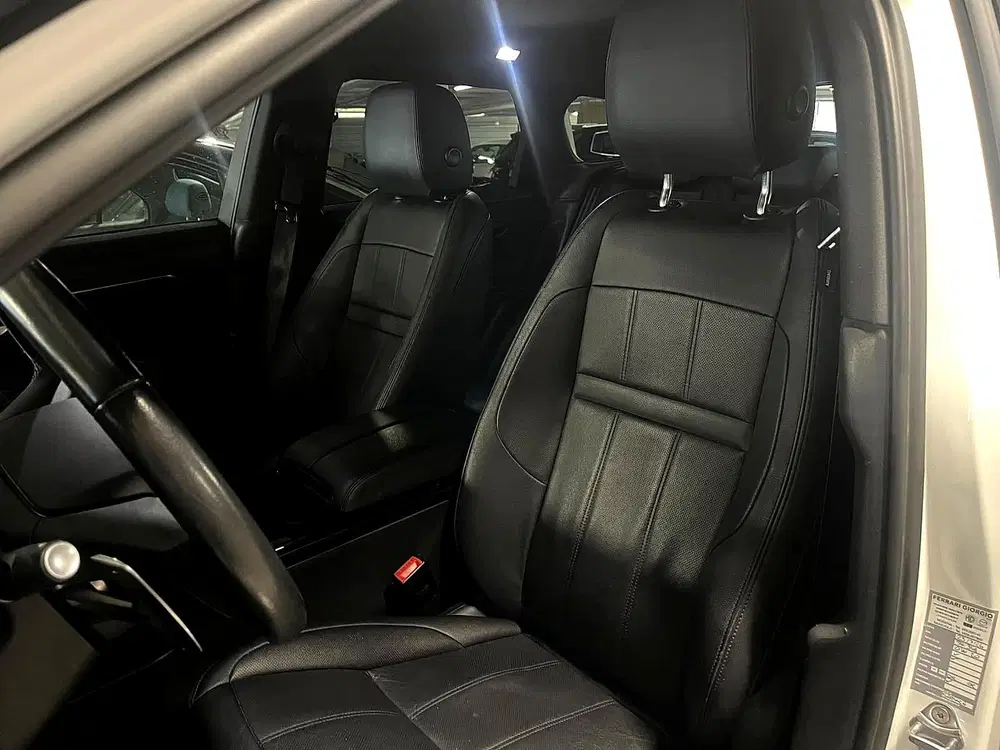 Land Rover Range Rover Evoque 1.5 P300e AWD R-Dynamic S BTW uit 2022, foto 8