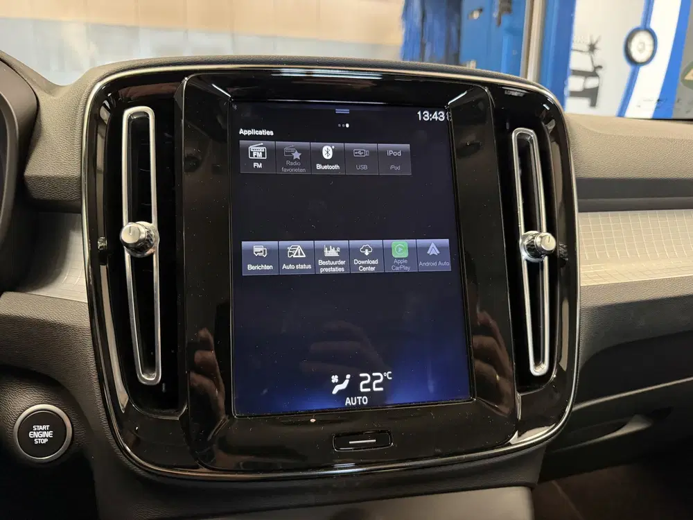 Volvo XC40 1.5 T5 Twin Engine Momentum Pro Adaptive C uit 2020, foto 10
