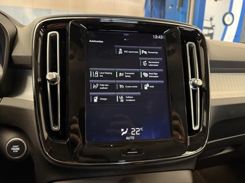 Volvo XC40 1.5 T5 Twin Engine Momentum Pro Adaptive C uit 2020, foto 11