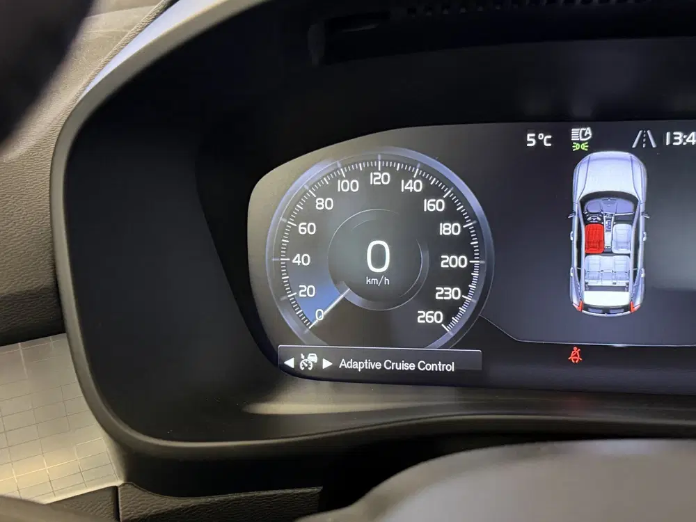 Volvo XC40 1.5 T5 Twin Engine Momentum Pro Adaptive C uit 2020, foto 15