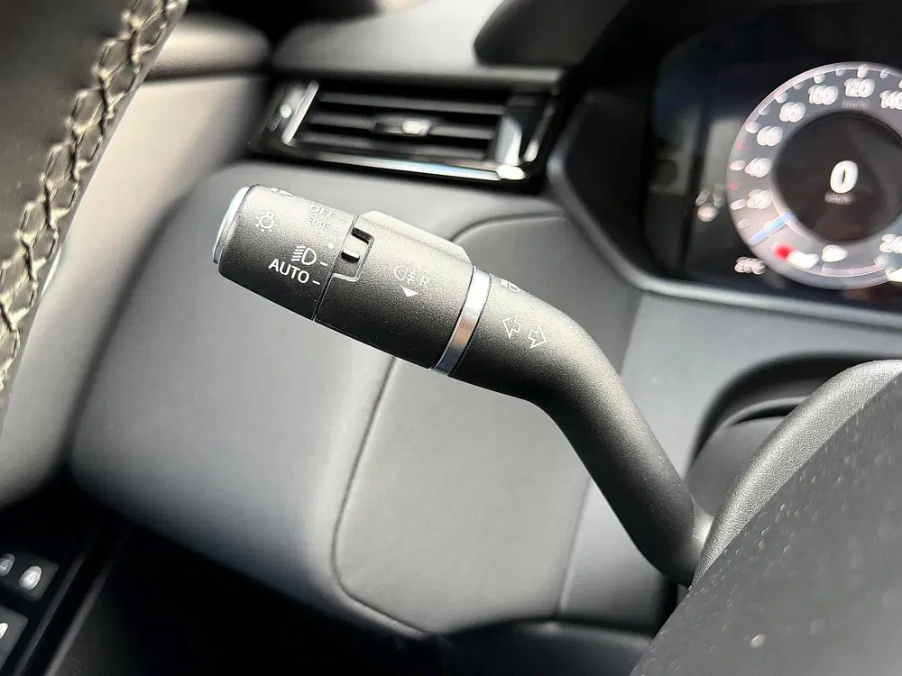 Land Rover Range Rover Velar 2.0 P400e Dynamic HSE MY24 uit 2023, foto 15