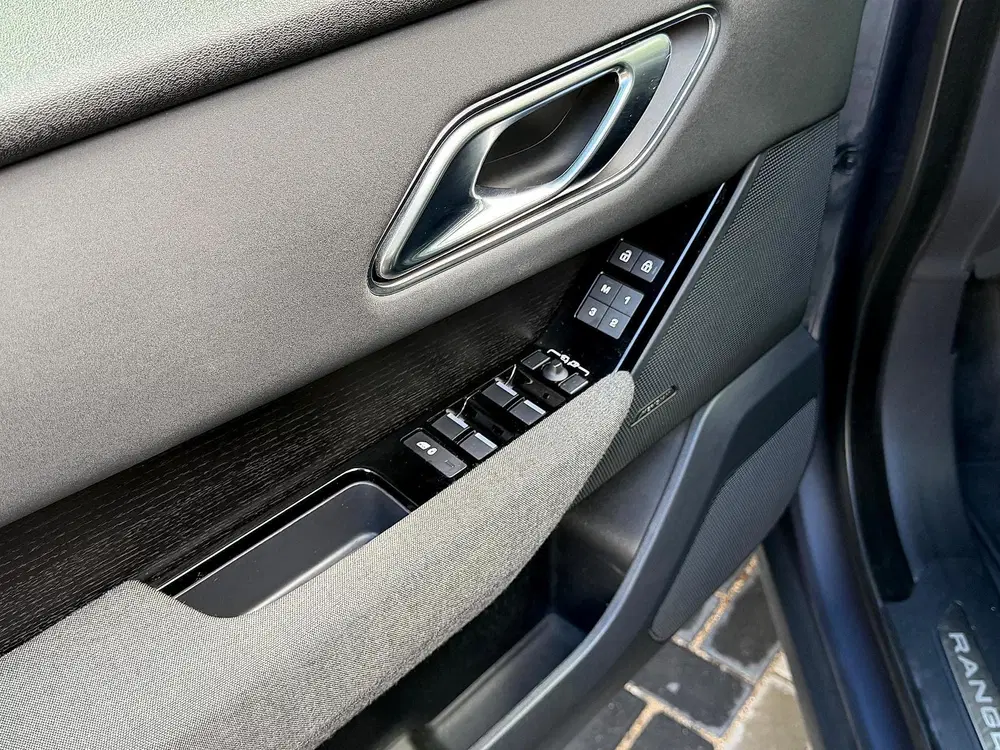 Land Rover Range Rover Velar 2.0 P400e Dynamic HSE MY24 uit 2023, foto 7