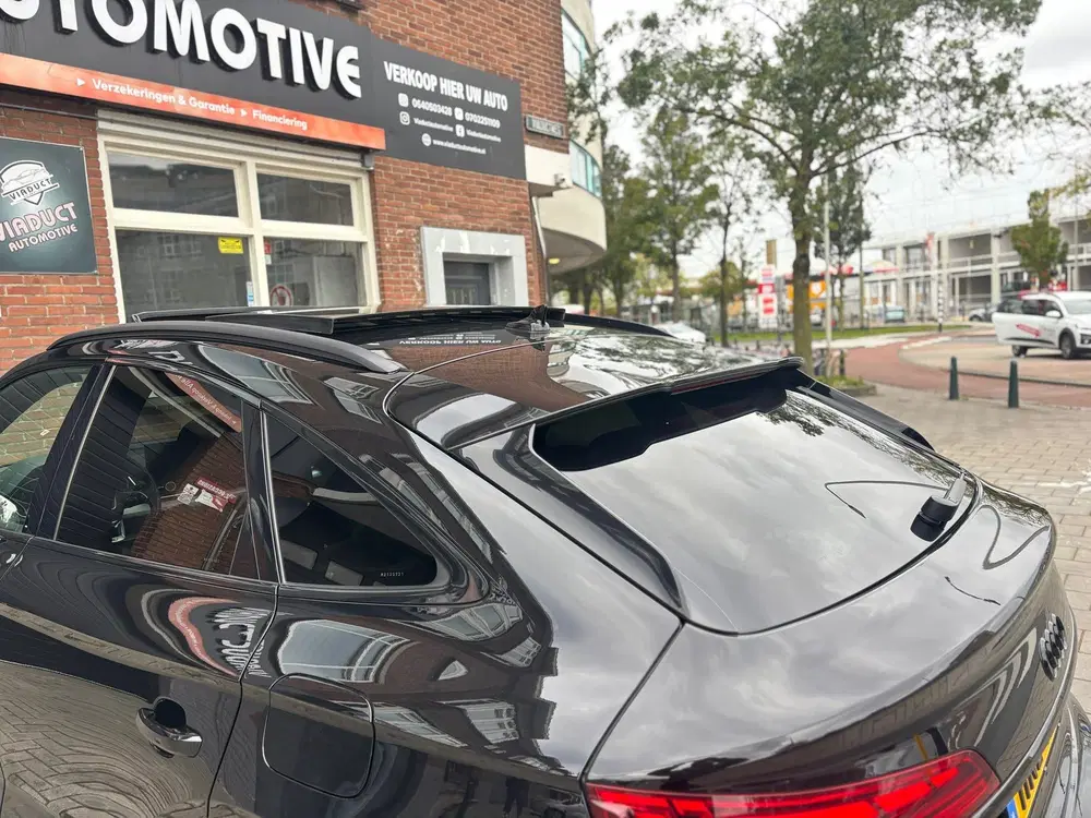 Audi Q5 55 TFSI e S edition Pano Luchtvering uit 2021, foto 12