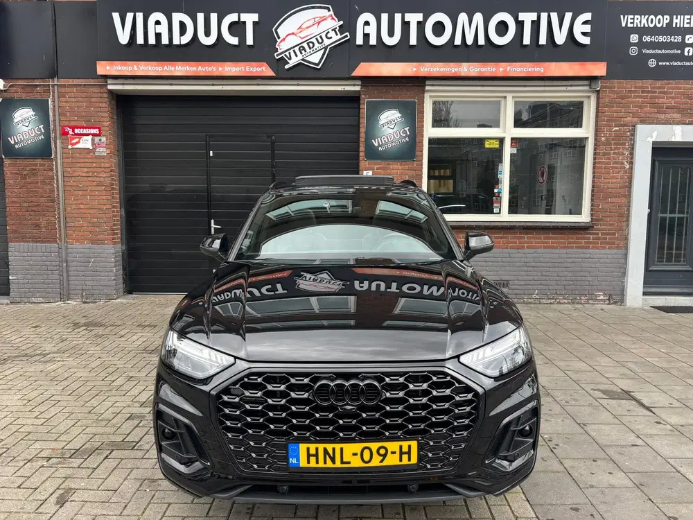 Audi Q5 55 TFSI e S edition Pano Luchtvering uit 2021, foto 2