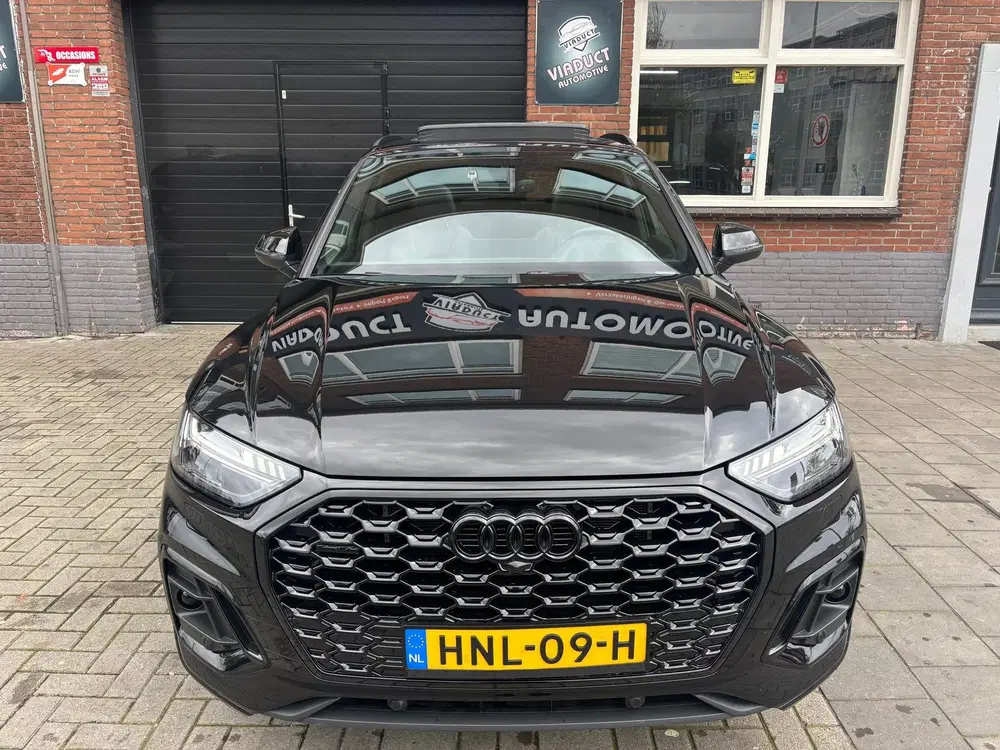 Audi Q5 55 TFSI e S edition Pano Luchtvering uit 2021, foto 4
