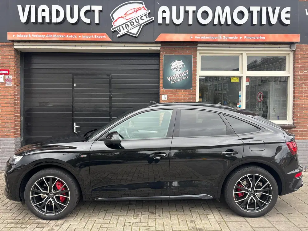 Audi Q5 55 TFSI e S edition Pano Luchtvering uit 2021, foto 5