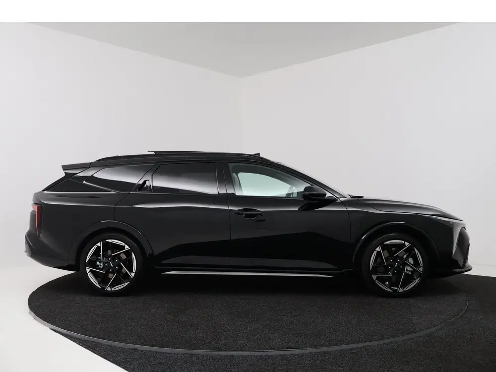 Kia K4 1.6 T-GDi GT-PlusLine uit 2026, foto 2