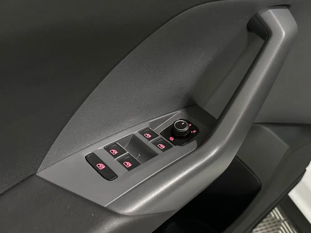 Volkswagen T-Cross 1.0 TSI 85kw uit 2019, foto 14