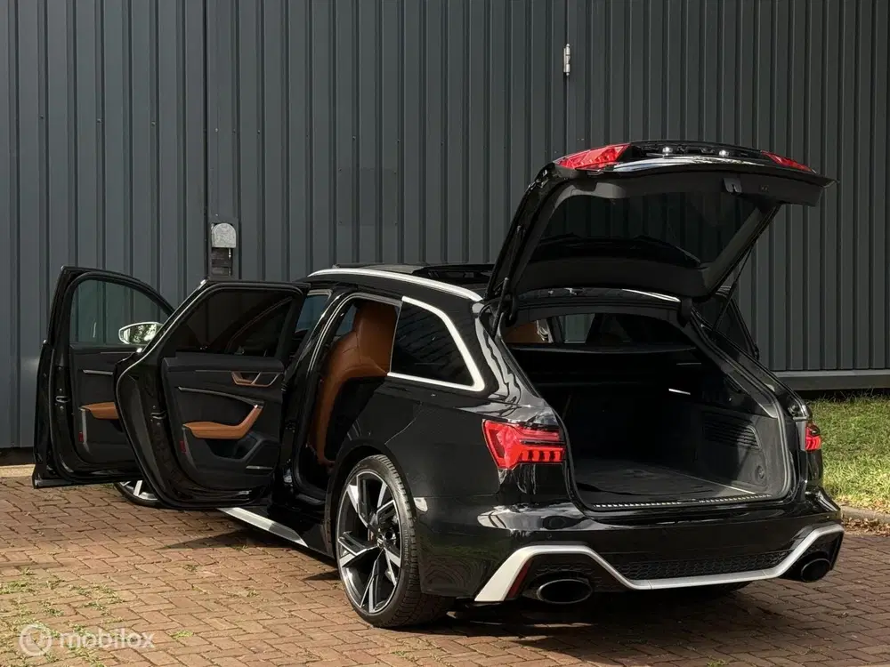 Audi A6 RS 6 TFSI quattro uit 2020, foto 12